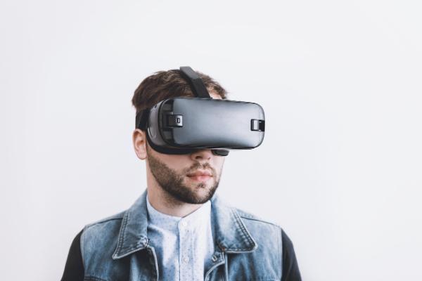 Popular Streamers: The New Faces of Digital Entertainment